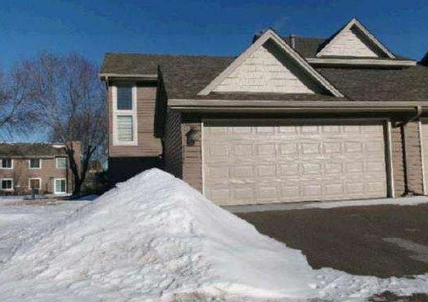 1st image of 8822 Cottonwood Ln N