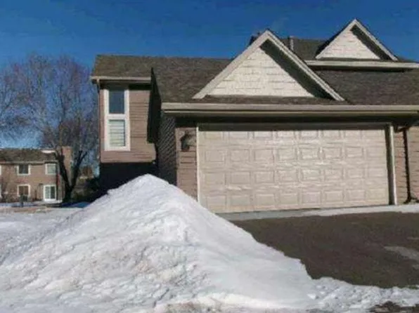 8822 Cottonwood Ln N, Maple Grove, MN 55369