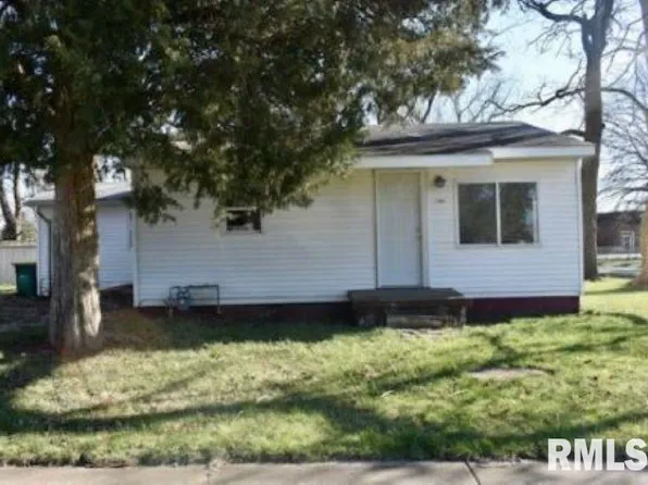1101 E Wheeler St, Macomb, IL 61455