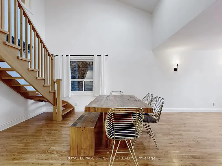 117 Westmount Ave #UPPER — Photo 8