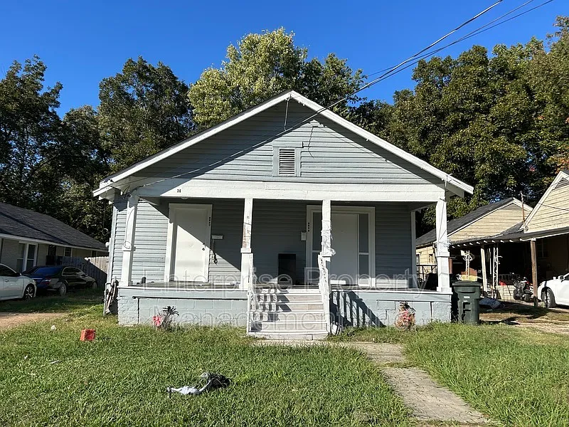 2336 Boyle Ave