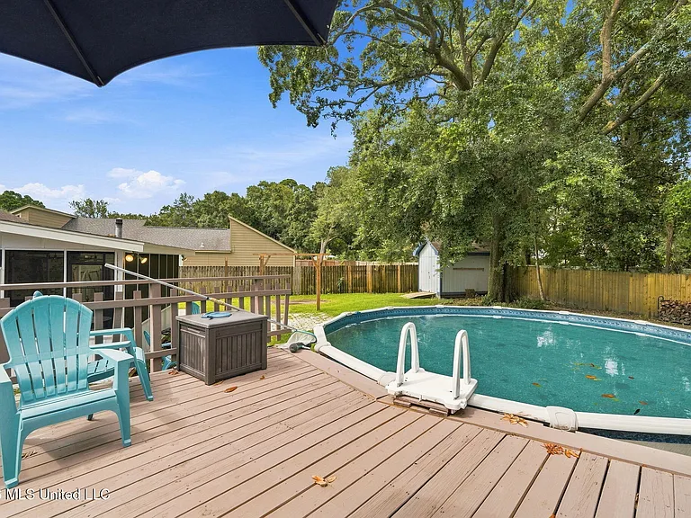 122 Booth Cir — Photo 27
