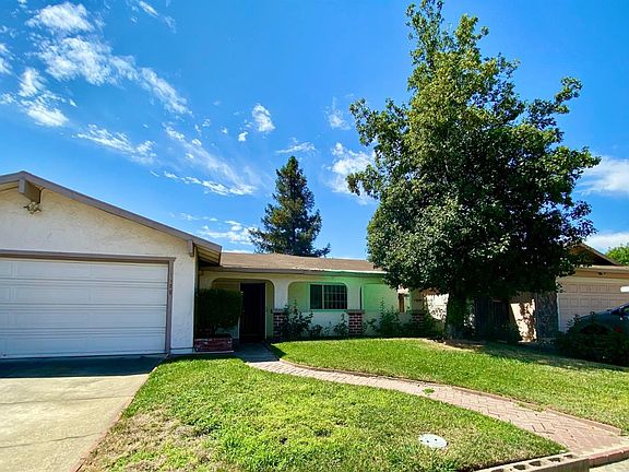 2nd image of 8466 Sunrise Woods Way