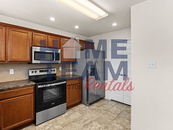 4th image of 5512 Lions Gate Ln