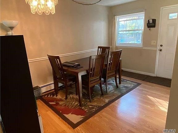 5th image of 1168 Village Dr