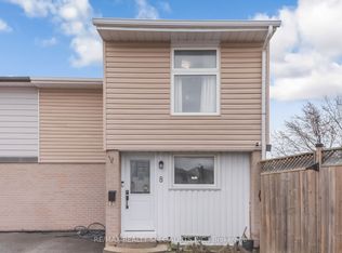 8 Grantbrook Ct, Brampton, ON L6S2K8