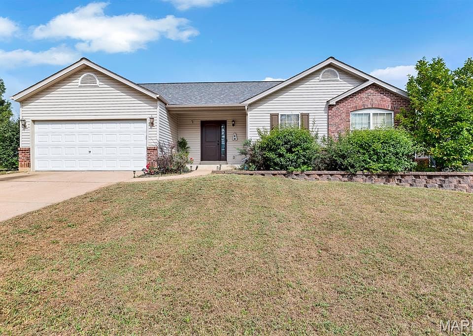 1st image of 24 Saint Kathleen Ct