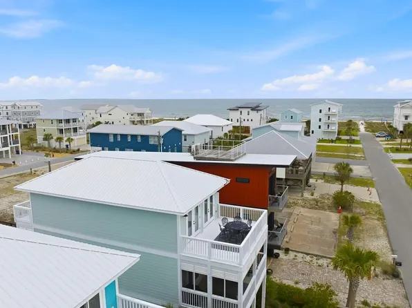 103B S 35th St, Mexico Beach, FL 32456