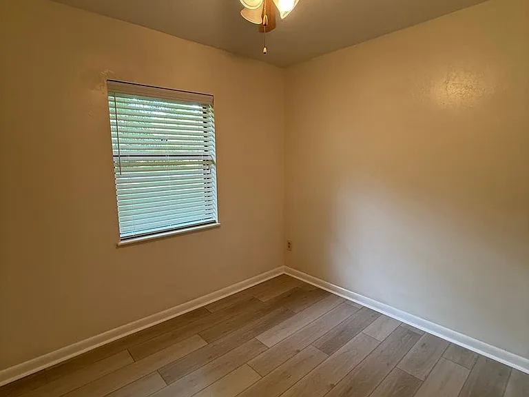 15615 NW 138th Dr — Photo 19