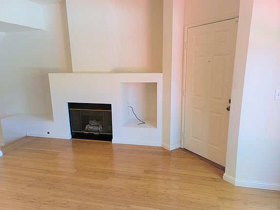 5th image of 665 Atherton Pl