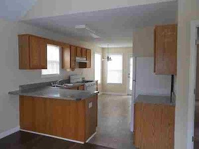 2nd image of 1095 Abington Ct