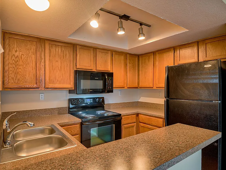 9320 S College Ave — Photo 30