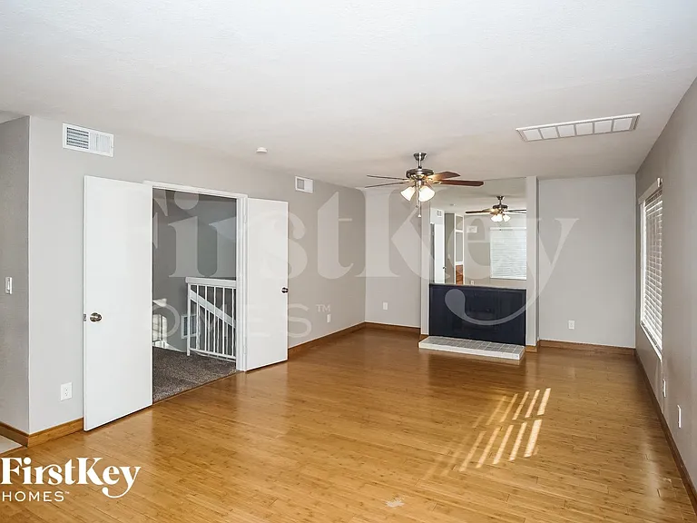 2406 El Cid Ct — Photo 7