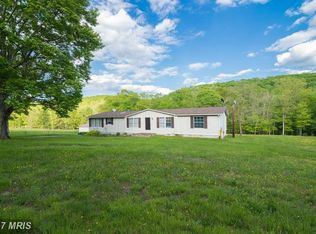 1389 Creek Rd, Berkeley Springs, WV 25411