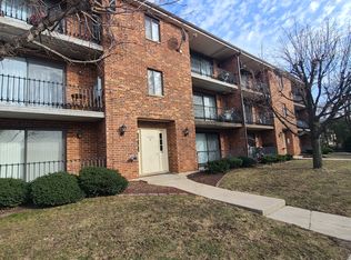 10501 S Highland Ave #103B, Worth, IL 60482
