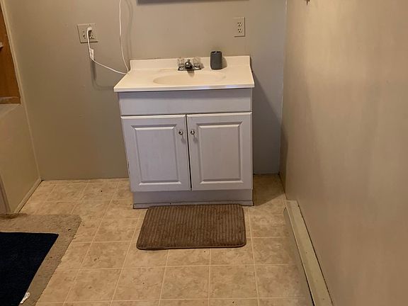 5th image of 245 Wetzel St
