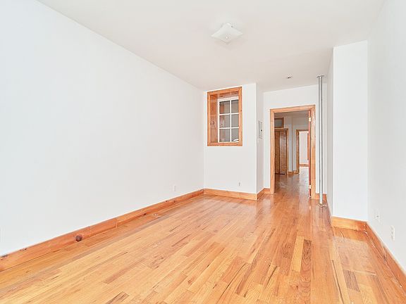 4th image of 138 Scholes St APT 5