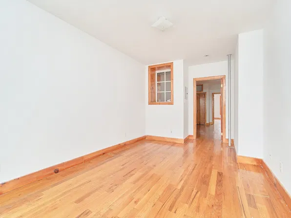 138 Scholes Street #3, photo 5