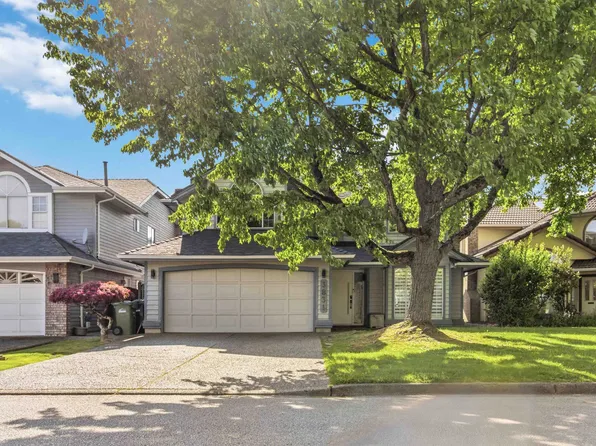 3831 Cunningham Dr, Richmond, BC V6X 3N7