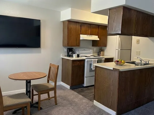 Belmont Heights Apartments