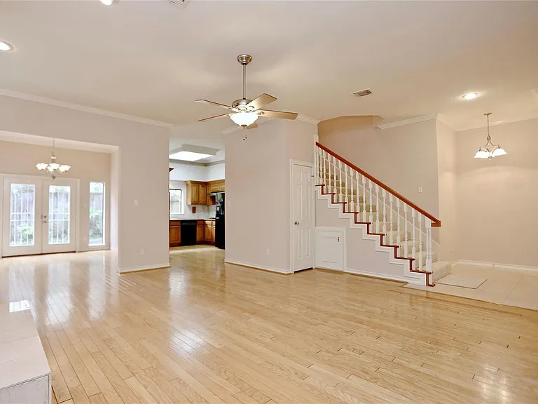 1721 Potomac Dr #C — Photo 3