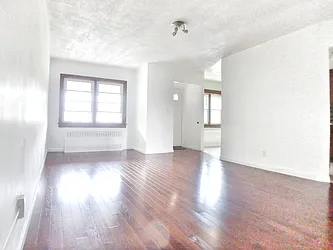 Rented by MAC Realty NY