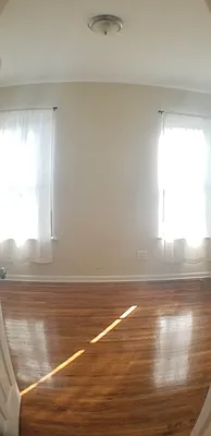 Rented by Roberto Guilbet, LREB | media 30