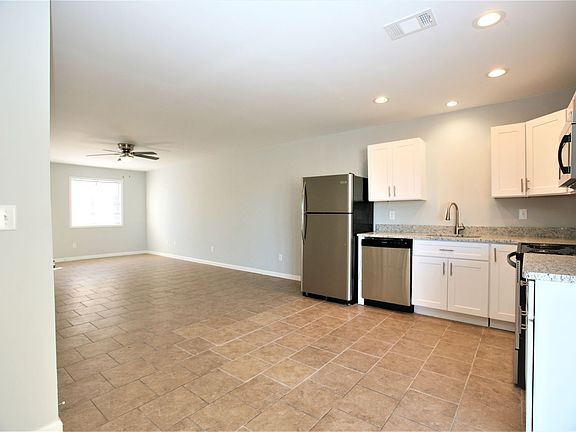 5th image of 6121 Harvey St APT 9