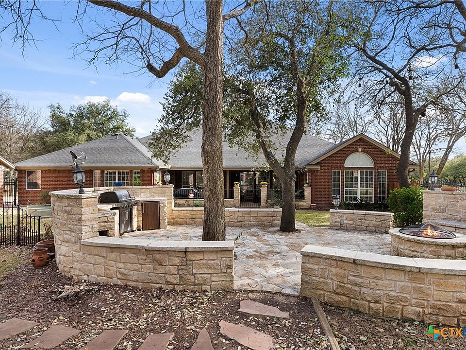 1st image of 517 Riverwood Dr