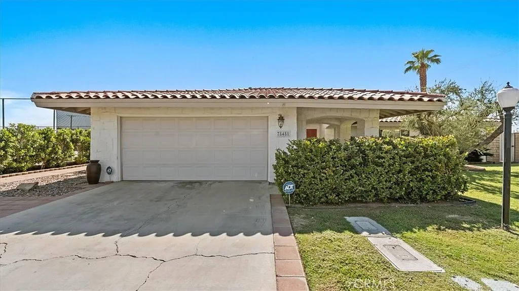 3 bed, 2168 sqft, $4,250 — Photo 2
