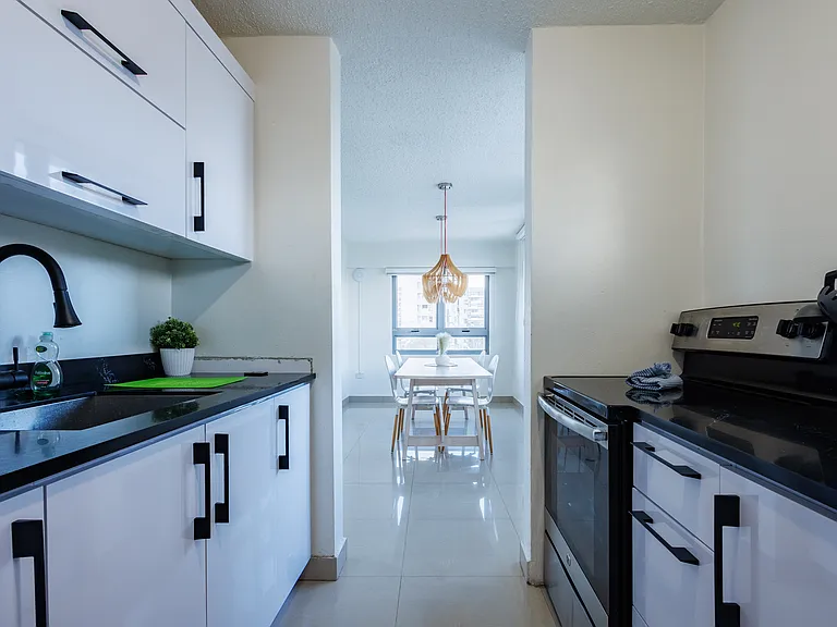 1353 Calle Aldea #3B — Photo 8