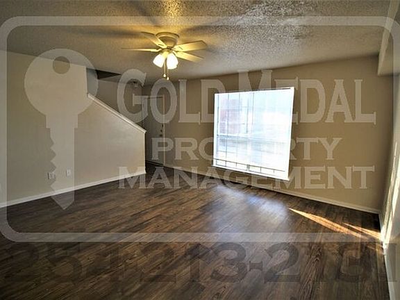 3rd image of 1803 Cedarhill Dr