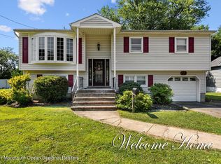 40 Moreau Ave, Freehold, NJ 07728