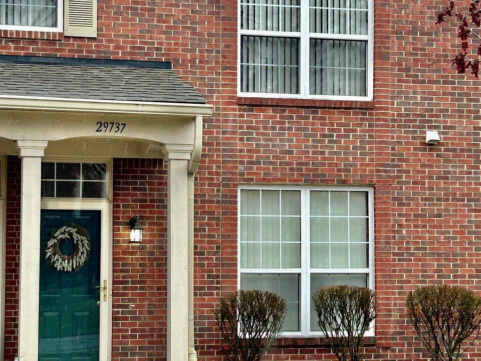 1st image of 29737 Nottingham Cir #10