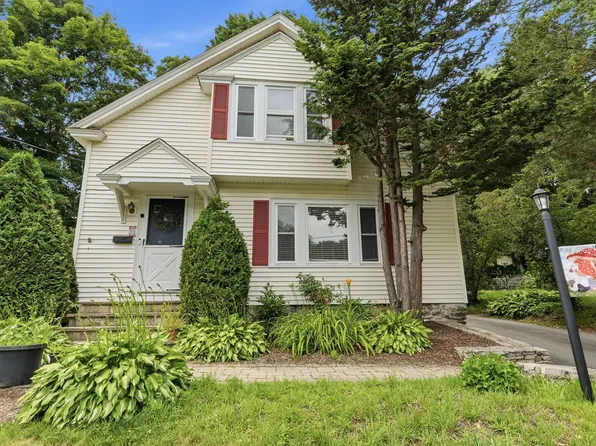 31 Wildrose Ave, Worcester, MA 01602