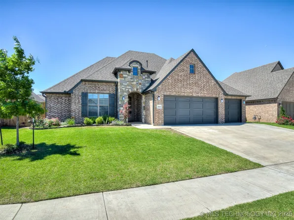 2915 E Rockford Pl, Broken Arrow, OK 74014