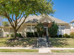 8512 Redwing Ln, Fort Worth, TX 76123