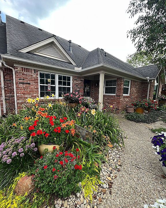 2nd image of 8103 Turnberry Dr