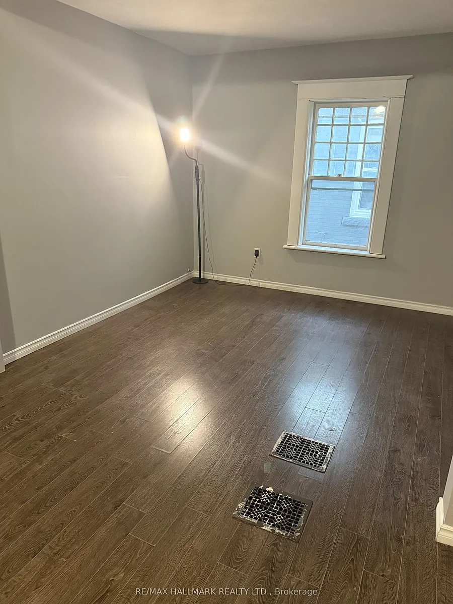 Building Photo - 46 Grove St #UPPER