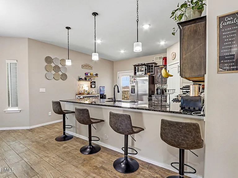 13066 Grantham Ln — Photo 34