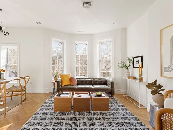 347 Gates Ave #2A, Brooklyn, NY 11216