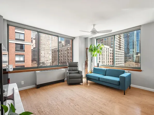 21 S End Ave APT 631, New York, NY 10280