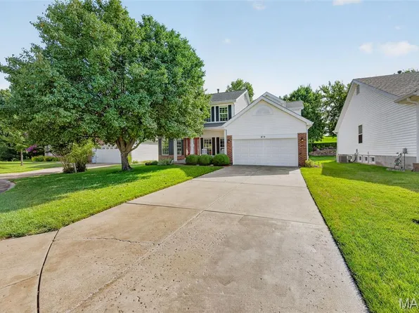 614 Whispering Willows Ct, Ballwin, MO 63021