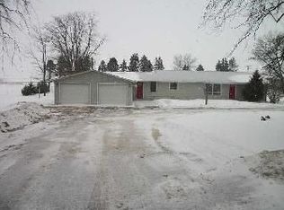 97 Lombard St, Clarence, IA 52216