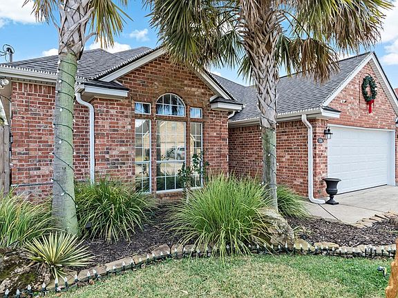 3rd image of 316 Shannon Ln
