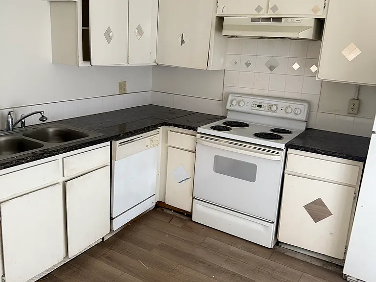 1335 E Vassar Ave #202 — Photo 1