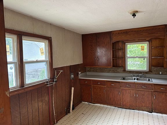 4th image of 748 Graysville Rd