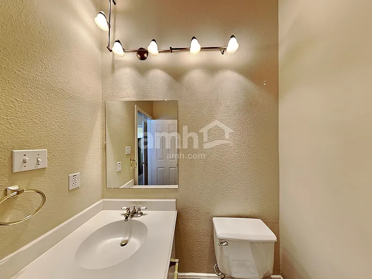 13143 Mills River St — Photo 10