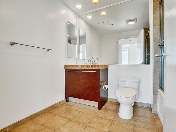 5th image of 425 1st St Unit 1801