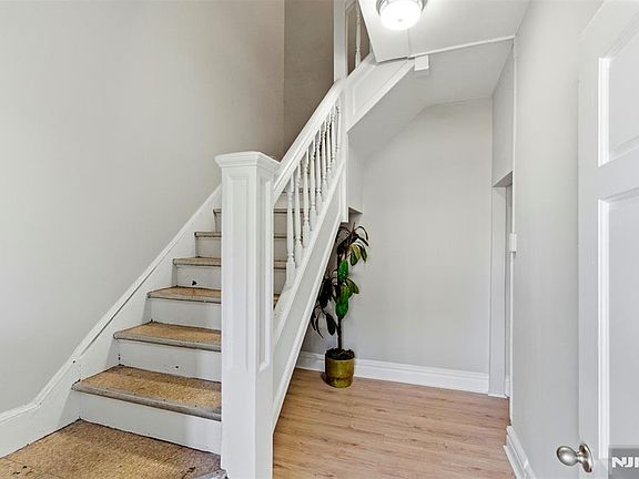 3rd image of 76-78 Halstead